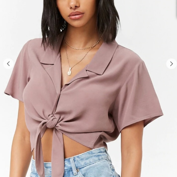 Forever 21 Tops - HOST PICK Forever 21 Cropped Button Up Top